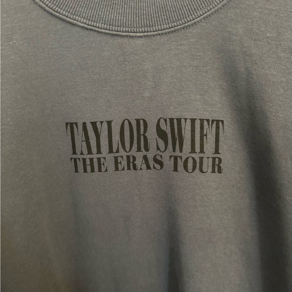 Taylor Swift Eras Tour Crewneck size XLarge - Picture 4 of 8